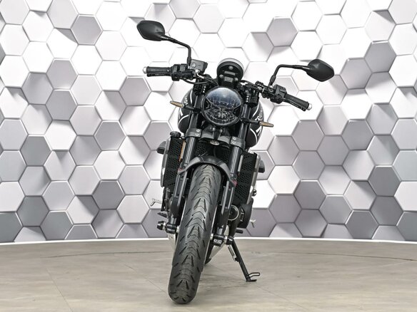 2021 Triumph Trident 660, чёрный, 727000 рублей - вид 4
