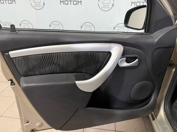 2010 Renault Sandero I, бежевый - вид 14