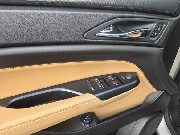 2014 Cadillac SRX II Рестайлинг, золотистый, 1460000 рублей - вид 19