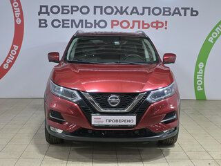 2019 Nissan Qashqai II Рестайлинг, красный, 2120000 рублей, вид 2