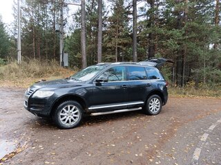2008 Volkswagen Touareg I Рестайлинг, чёрный, 750000 рублей, вид 5