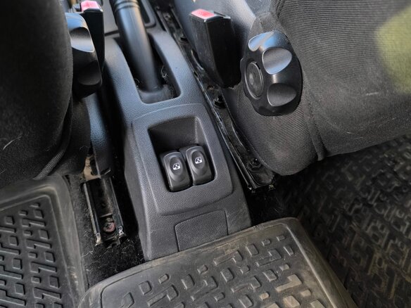 2011 Renault Logan I Рестайлинг, красный, 350000 рублей - вид 15