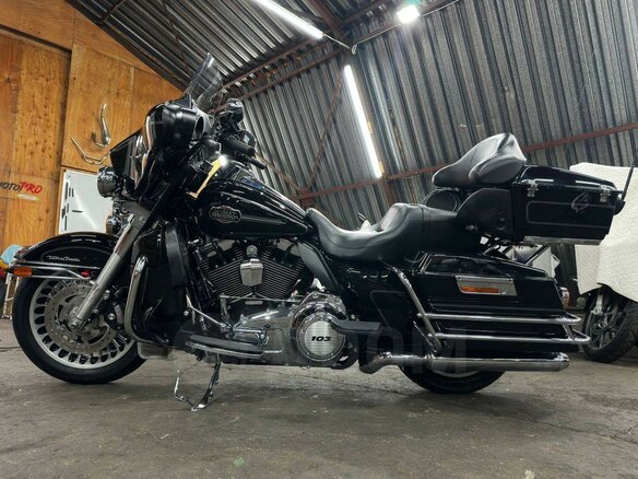 2013 Harley-Davidson Electra Glide, чёрный, 1050000 рублей - вид 3