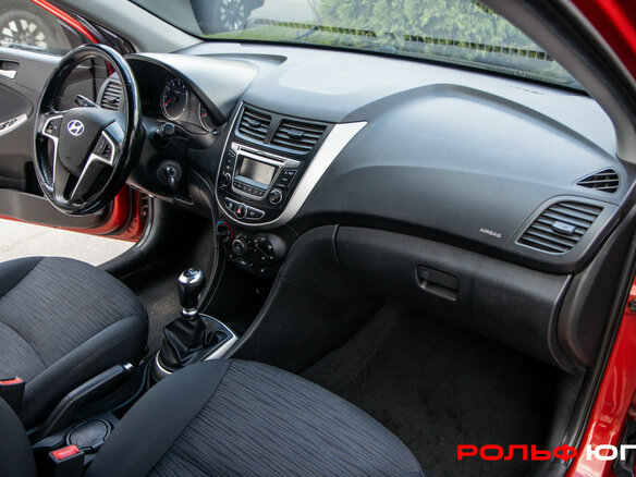 2015 Hyundai Solaris I Рестайлинг, красный - вид 6