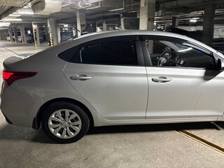 2017 Hyundai Solaris II, серебристый, 1380000 рублей, вид 5