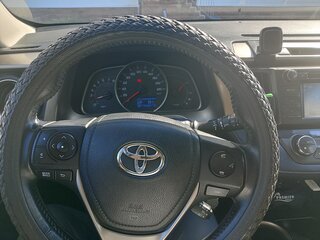 2014 Toyota RAV4 IV (XA40), серебристый, 2340000 рублей, вид 4
