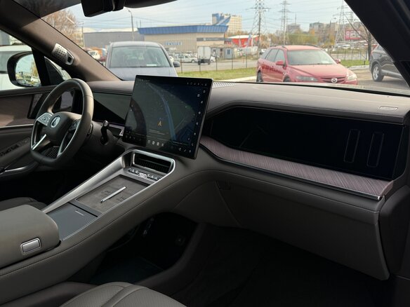 2025 Denza N9 46.9 kWh, чёрный, 6750000 рублей - вид 9