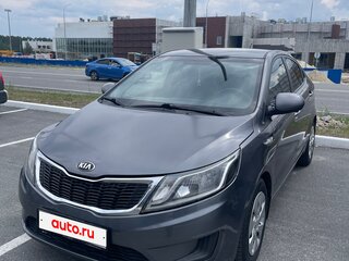 2015 Kia Rio III Рестайлинг, серый, 920000 рублей, вид 1