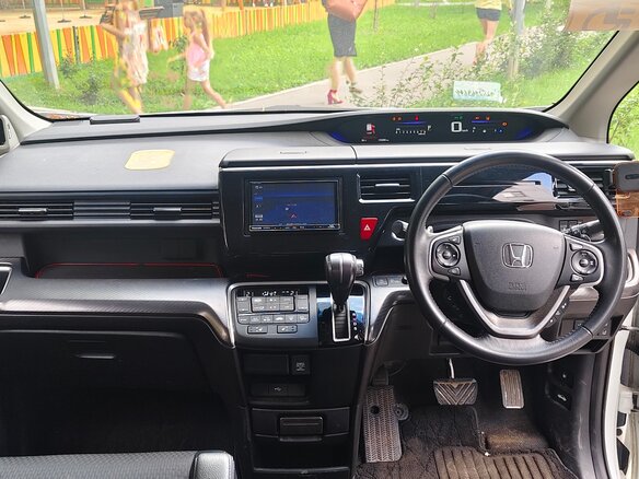 2019 Honda Stepwgn Spada V Рестайлинг, белый - вид 5