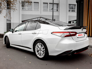 2019 Toyota Camry VIII (XV70), серебристый, 2700000 рублей, вид 5