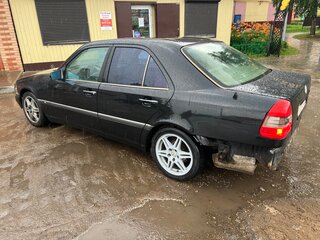 1994 Mercedes-Benz C-Класс 180 (PMS) I (W202), чёрный, 160000 рублей, вид 5