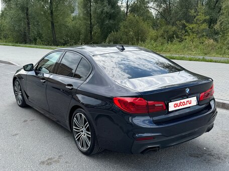 2017 BMW 5 серии 530d xDrive VII (G30/G31/G38), чёрный, 4190000 рублей, вид 4