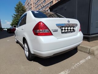 2011 Nissan Tiida Latio I, белый, 890000 рублей, вид 4