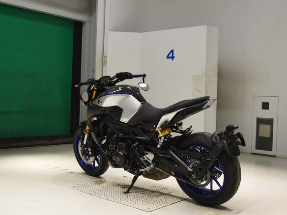 2018 Yamaha MT-09 (FZ-09), чёрный, 930000 рублей - вид 5