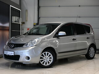 2012 Nissan Note I Рестайлинг, серебристый, 595000 рублей, вид 3