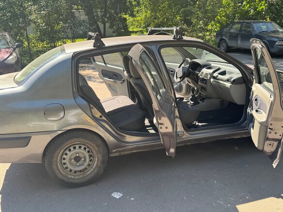 2004 Renault Symbol I Рестайлинг, серый, 199999 рублей - вид 5