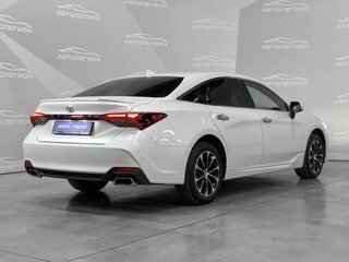 2022 Toyota Avalon V, белый, 3000000 рублей, вид 5