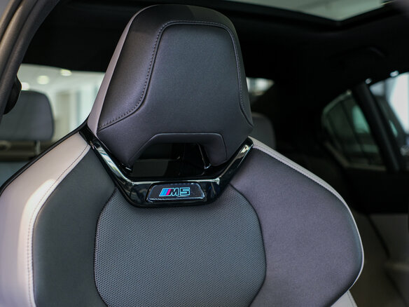 2026 BMW M5 VII (G90), серый, 22990000 рублей - вид 32