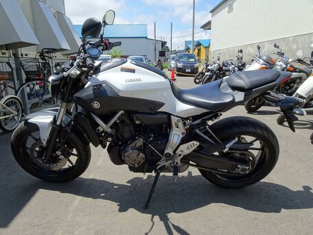 2014 Yamaha MT-07 (FZ-07), белый, 625000 рублей, вид 1