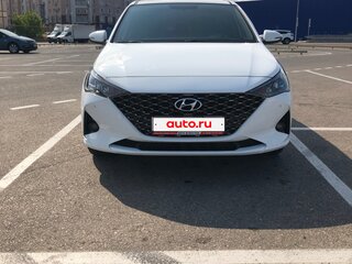 2020 Hyundai Solaris II Рестайлинг, белый, 1600000 рублей, вид 2