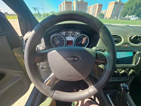 2010 Ford Focus II Рестайлинг, серый, 495000 рублей - вид 9