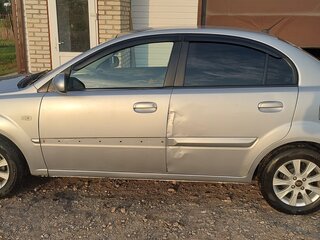 2010 Kia Rio II Рестайлинг, серебристый, 460000 рублей, вид 3