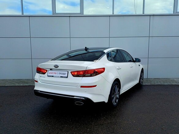 2018 Kia Optima IV, белый, 1740000 рублей - вид 4