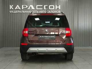 2018 Skoda Yeti I Рестайлинг, коричневый, 1315000 рублей, вид 4