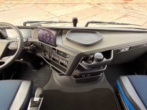2025 Volvo FH, белый, 20000000 рублей - вид 21
