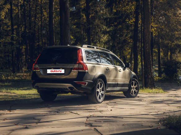 2013 Volvo XC70 II Рестайлинг, бежевый - вид 9