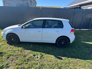 2012 Volkswagen Golf VI, белый, 750000 рублей, вид 3