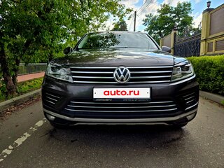 2016 Volkswagen Touareg II Рестайлинг, коричневый, 2400000 рублей, вид 4
