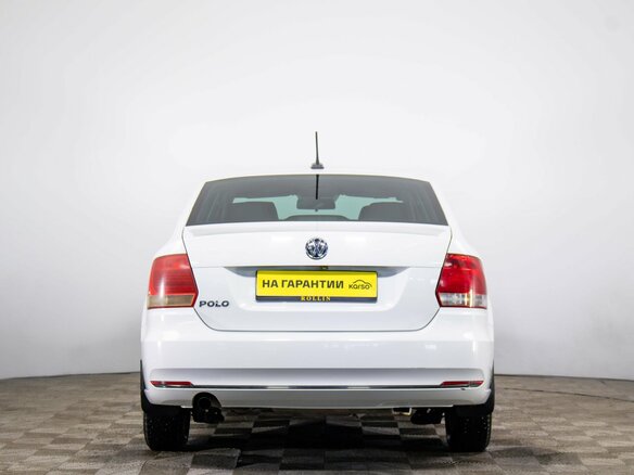 2019 Volkswagen Polo V Рестайлинг, белый, 1049000 рублей - вид 4