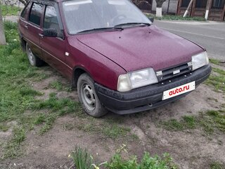 2004 Иж 2126 «Ода», красный, 100000 рублей, вид 3