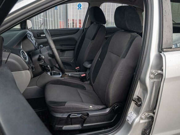 2008 Ford Focus II Рестайлинг, серый, 699000 рублей - вид 9