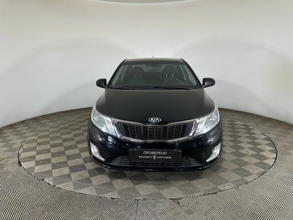 2015 Kia Rio 6-speed III, чёрный - вид 1