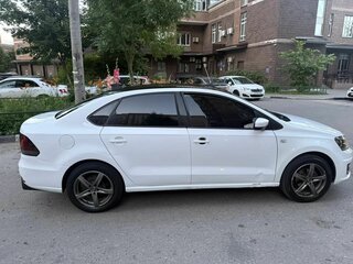 2015 Volkswagen Polo V Рестайлинг, белый, 550000 рублей, вид 5