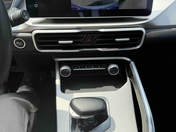 2021 Geely Coolray (Binyue) I, белый, 1330000 рублей - вид 11