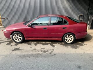 1996 Mitsubishi Carisma I, красный, 170000 рублей, вид 4