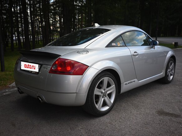 2000 Audi TT I (8N), серебристый, 600000 рублей - вид 4