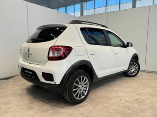 2018 Renault Sandero Stepway II Рестайлинг, белый, 1150000 рублей, вид 5
