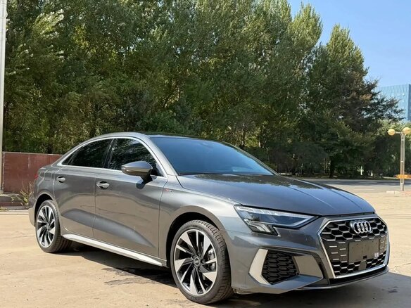 2023 Audi A3 35 TFSI Long IV (8Y), серый, 2400000 рублей - вид 2