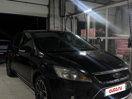 2010 Ford Focus II Рестайлинг, чёрный, 330000 рублей, вид 5