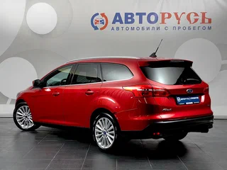 2017 Ford Focus III Рестайлинг, красный, 1045000 рублей, вид 2