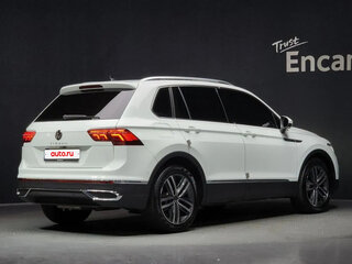 2023 Volkswagen Tiguan II Рестайлинг, белый, 3300020 рублей, вид 3