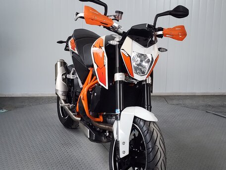 2012 KTM 690 Duke, белый, 449000 рублей, вид 3
