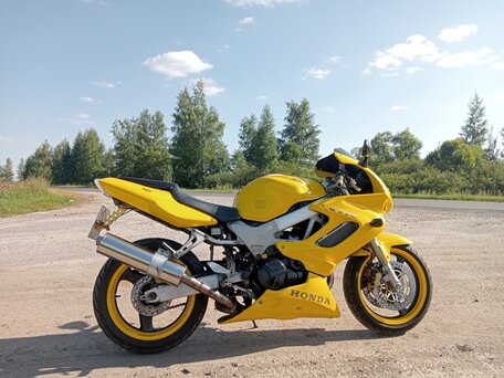 1998 Honda VTR 1000, жёлтый, 300000 рублей, вид 2