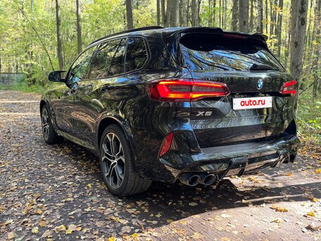 2019 BMW X5 50i IV (G05/G18), чёрный, 5390000 рублей, вид 4