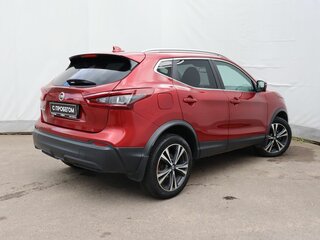 2020 Nissan Qashqai II Рестайлинг, красный, 1780000 рублей, вид 4