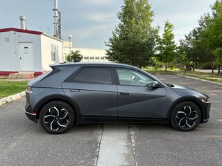 2022 Hyundai IONIQ 5 Long Range I, серый, 2350000 рублей, вид 2